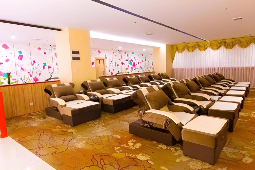 Ying Feng Yuan Hotel Canton Esterno foto